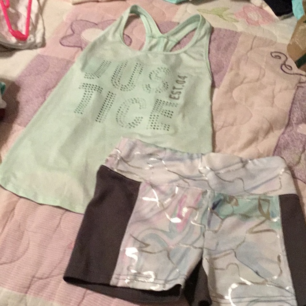 Work out outfit shorts/top